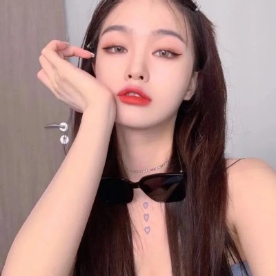踮起脚尖靠近你